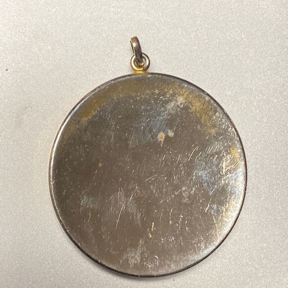 Round Damascene Floral and Bird Pendant - Picture 6 of 6